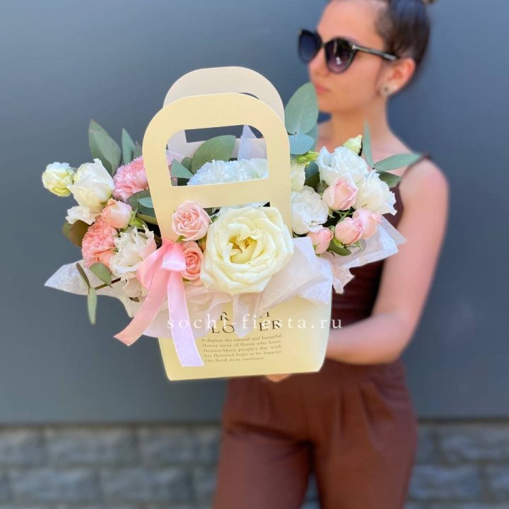 Цветочная сумочка "Рафаэль" в Смоленске