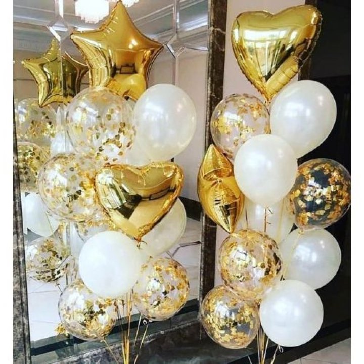 Фонтан шаров "Привет, это я" в Смоленске