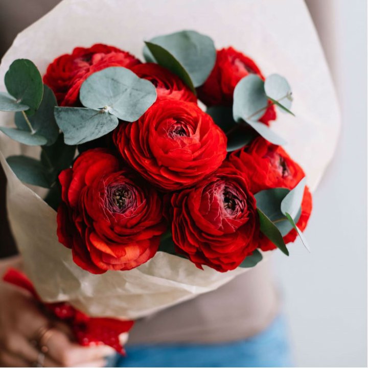 Букет ранункулюсов  в Смоленске