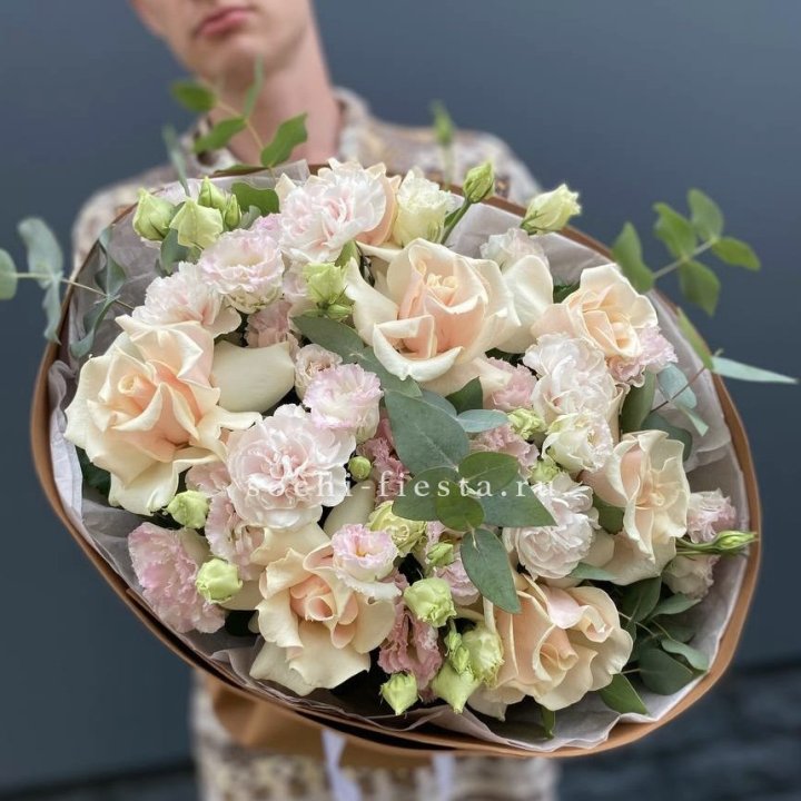  Букет кремовых роз "Мокко" в Смоленске