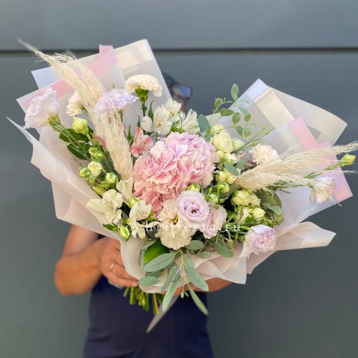 Гортензия "Пинк флоид" в Смоленске