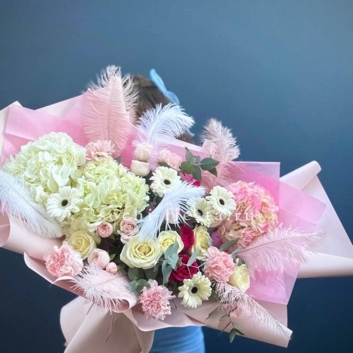 Дизайнерский букет "Валенсия-3" в Смоленске