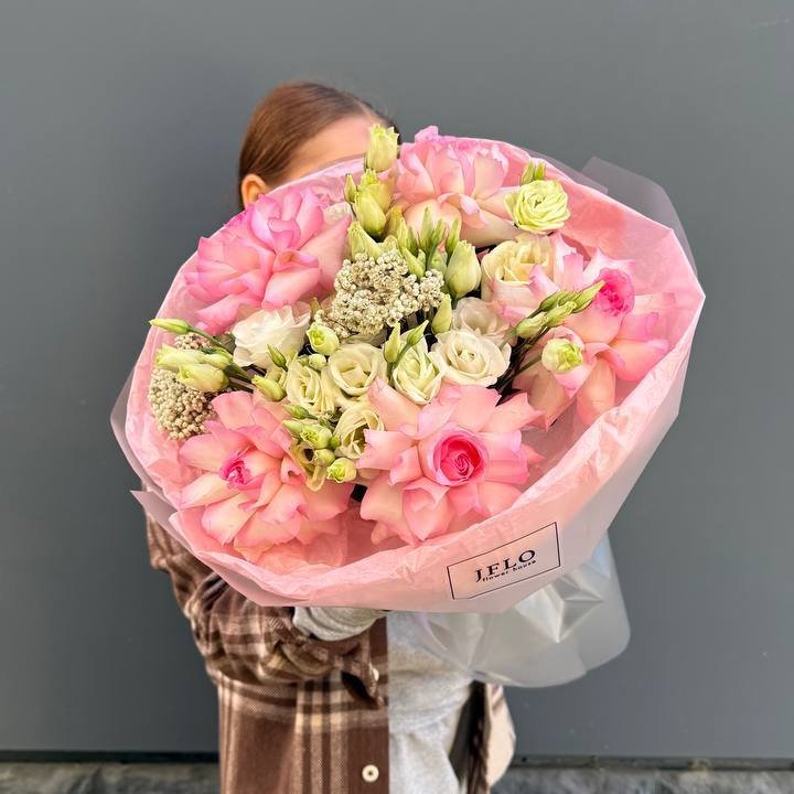 Букет "Розы с эустомой" в Смоленске