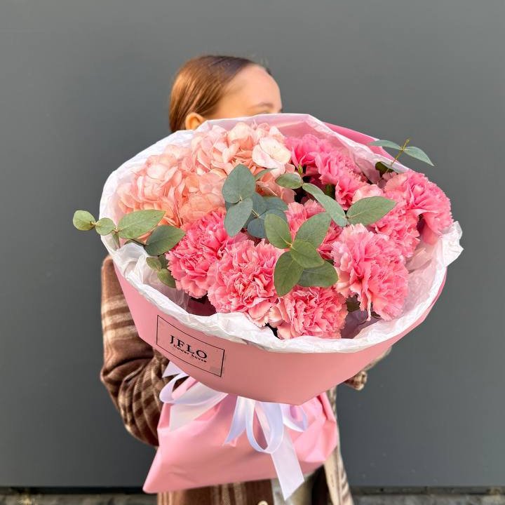 Дуо диантусы и гортензия в Смоленске