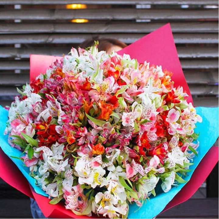 101 альстромерия в Смоленске