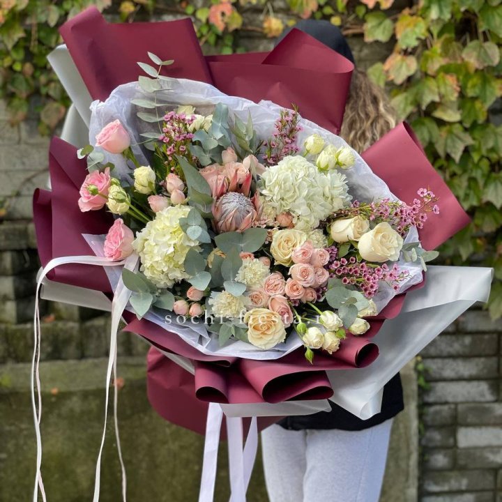 Авторский букет с протеей №1 в Смоленске