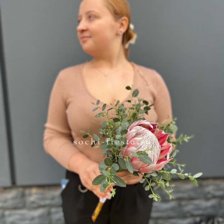 Свадебный букет "Протея" в Смоленске