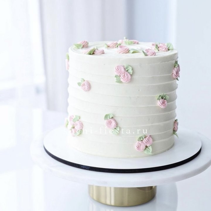 Торт "Розы в снегу" в Смоленске