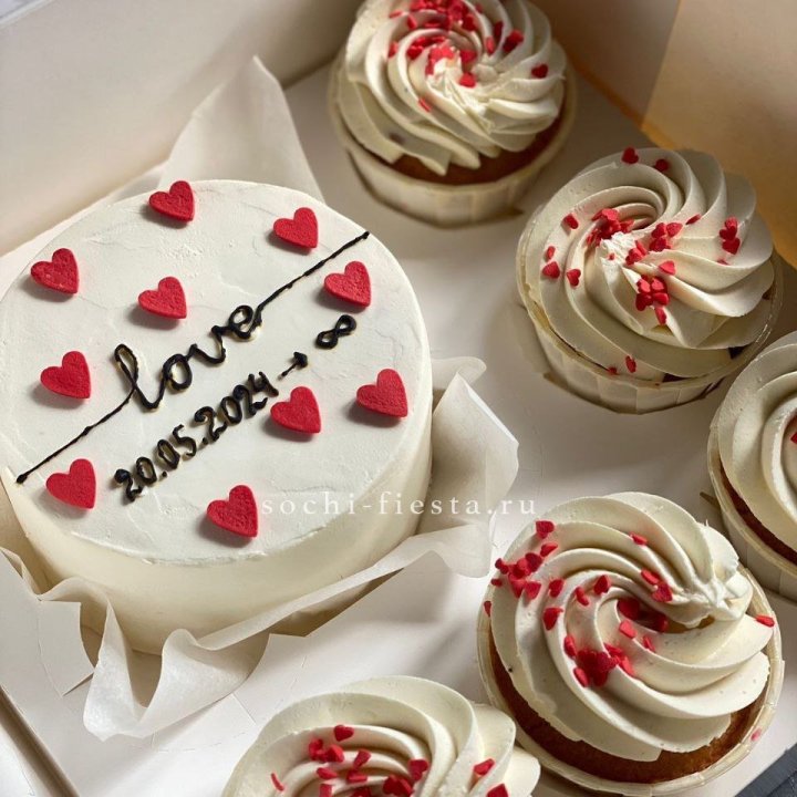 Капкейки и бенто-торт "Любимые" в Смоленске