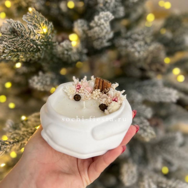 Свеча ароматическая в гипсе Руки с корицей в Смоленске