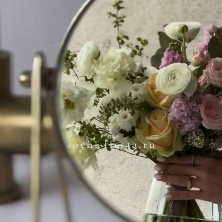 Цветочная подписка "Пакет средний" в Смоленске