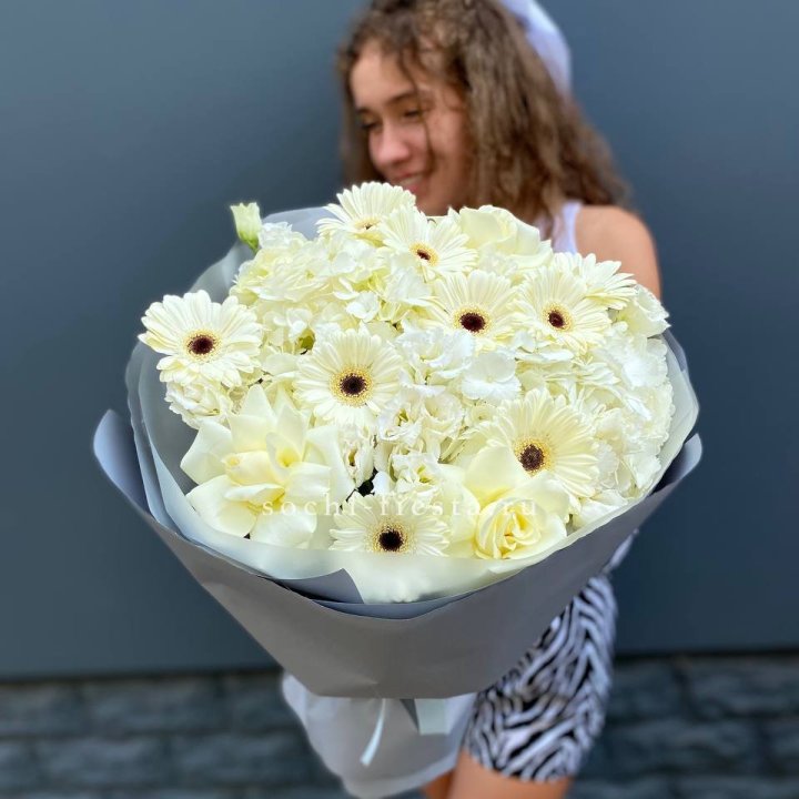  Букет "Вайт люксур" в Смоленске