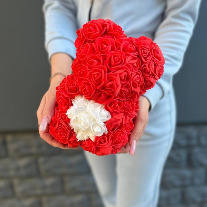 Медведь с белым сердцем в Смоленске