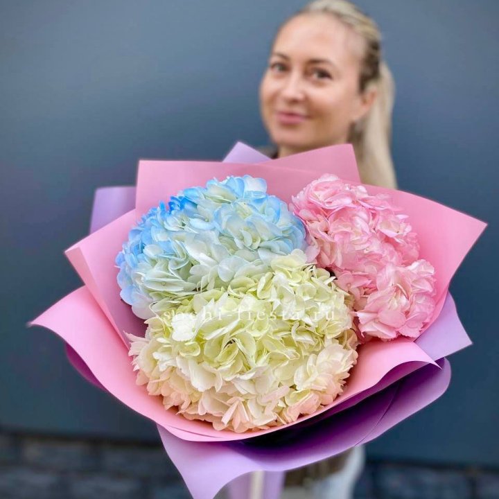 Букет гортензий "Тоника" в Смоленске