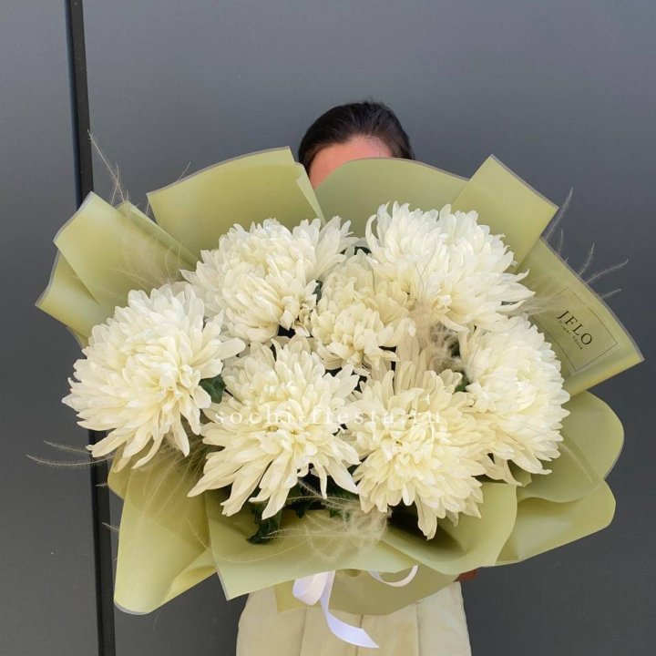 Букет одноголовых хризантем  в Смоленске