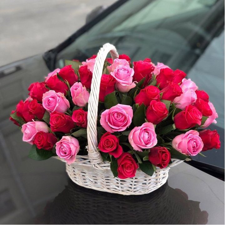Корзина с розами  в Смоленске
