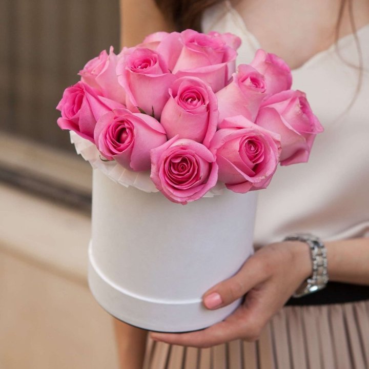 15 роз в боксе Кэтрин в Смоленске