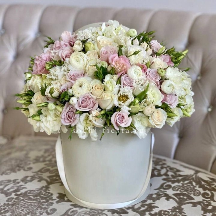 Цветочный бокс "Ловинг" в Смоленске