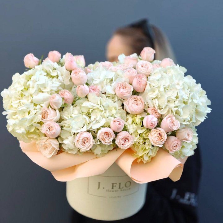 Дизайнерский бокс "Изабелла" в Смоленске