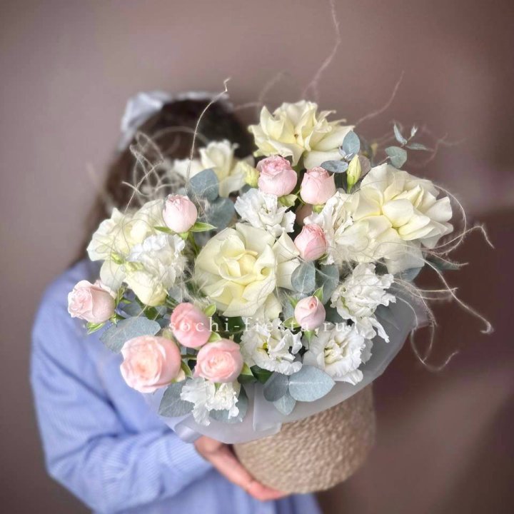 Авторский бокс "Милена" в джутовом кашпо в Смоленске