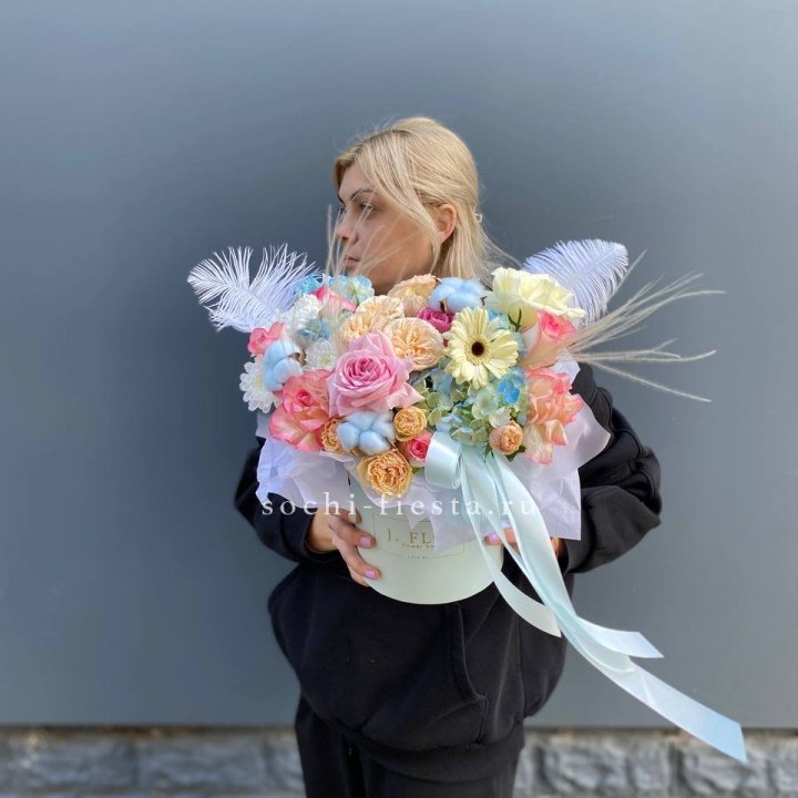 Бокс "Голубая нева" в Смоленске