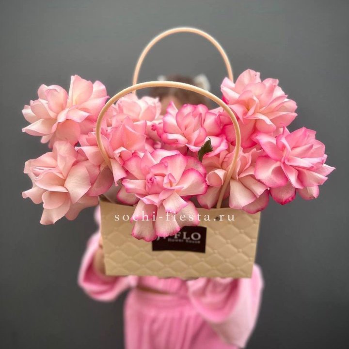 Сумочка розовых роз Венди в Смоленске