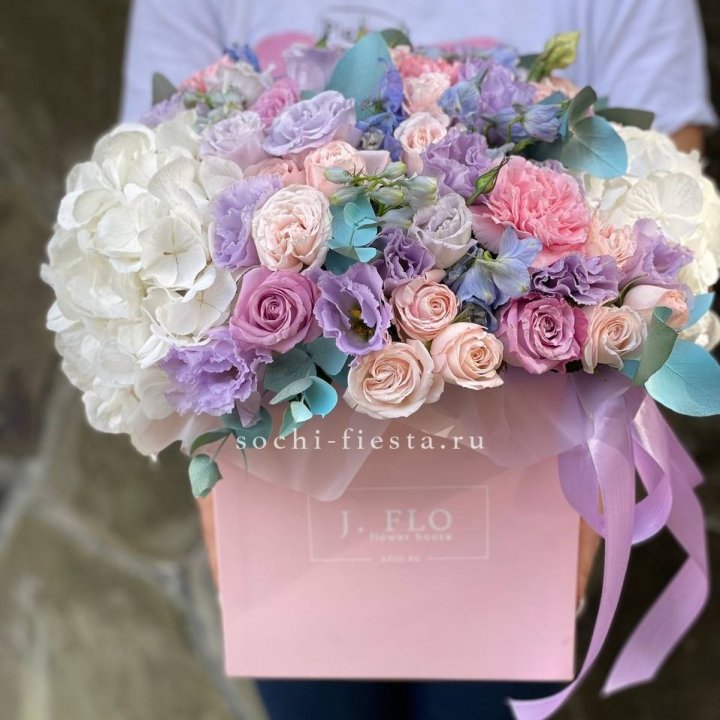 Цветочный бокс макси каб в Смоленске