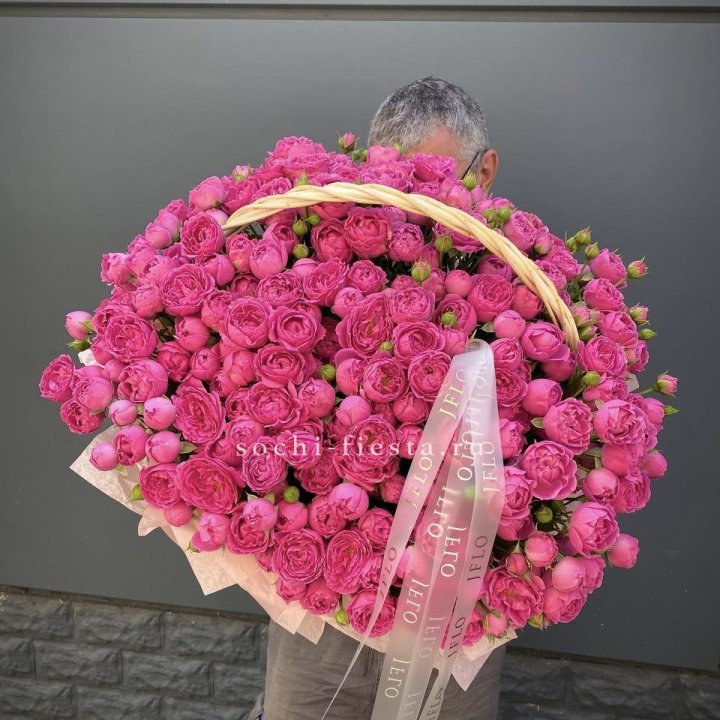 Корзина роз Мисти Баблс 151 в Смоленске