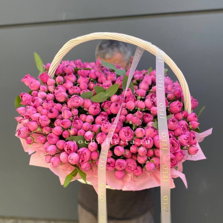 Корзина роз Мисти Баблс 101 в Смоленске