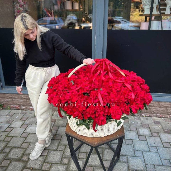 201 французская красная роза в Смоленске