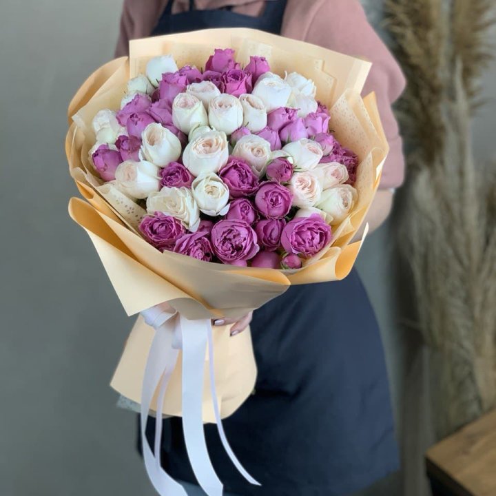 Букет кустовых роз Джулиана в Смоленске