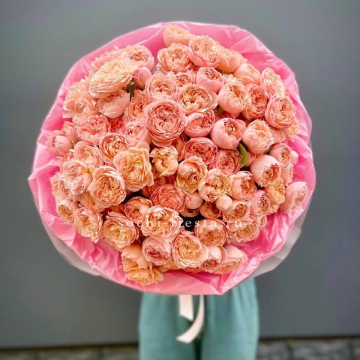 Букет кустовых пионовидных роз Джульетта "Принцесса" в Смоленске