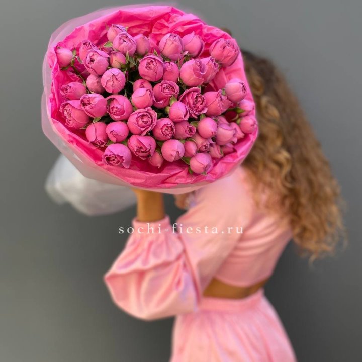 Букет из пионовидных роз  в Смоленске