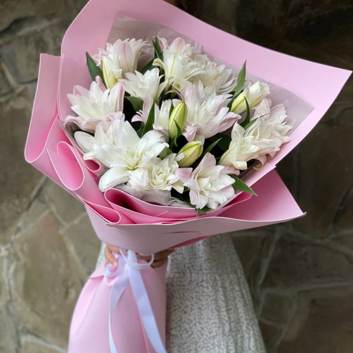 Букет пионовидных лилий №1 в Смоленске