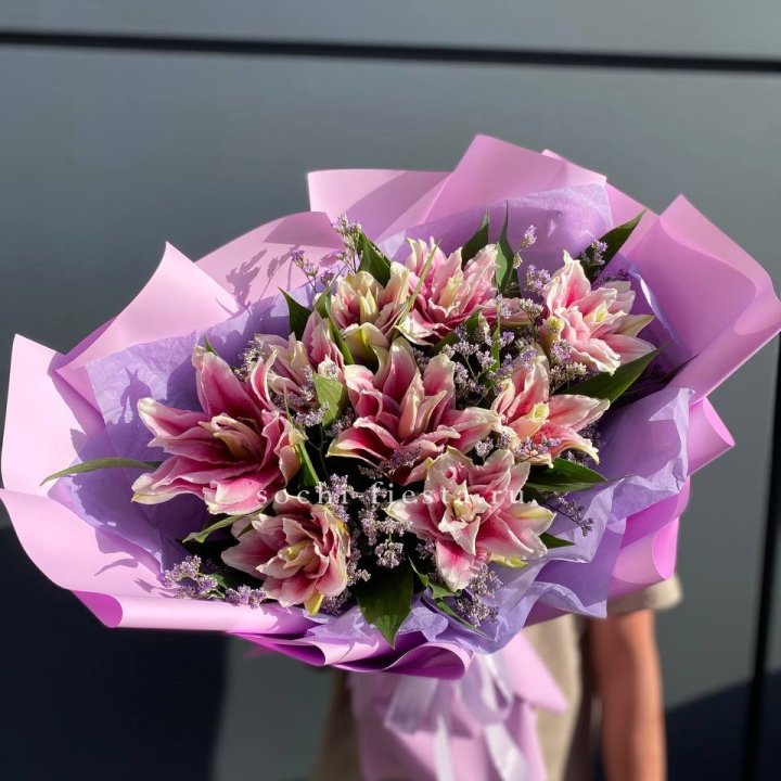 Букет пионовидных лилий №4 в Смоленске