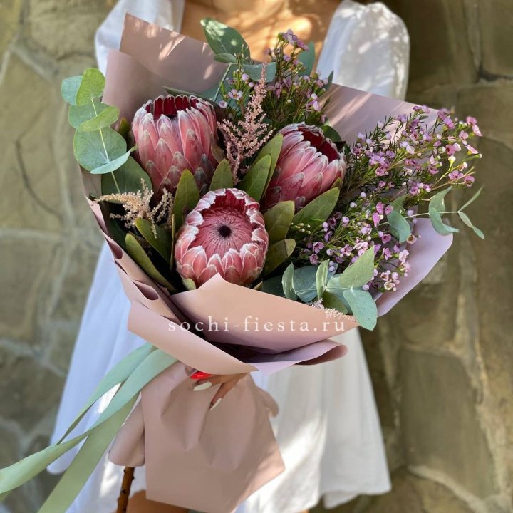 Букет из протеи "Клеопатра"  в Смоленске