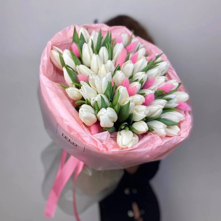 51 белый тюльпан "Рози" в Смоленске