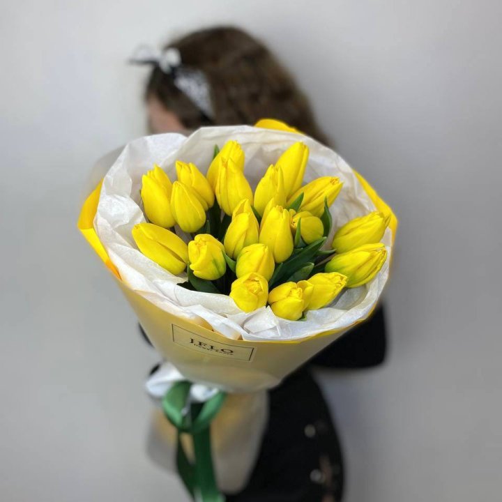  19 жёлтых тюльпанов в Смоленске
