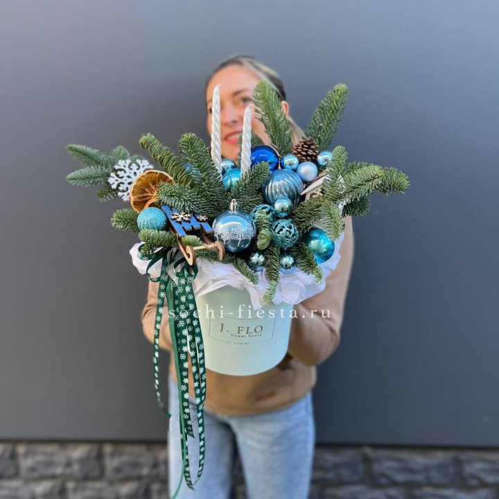 Композиция "Мери крисмас блю" в Смоленске