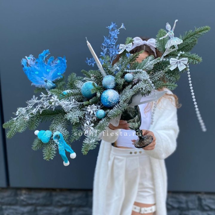 Композиция в бокале голубая в Смоленске