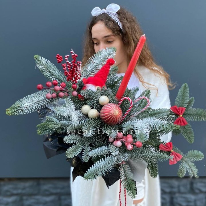 Композиция в бокале красная в Смоленске