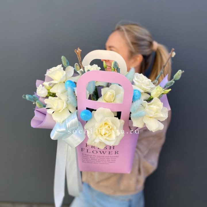 Цветочная сумочка "Пасхальная композиция" в Смоленске