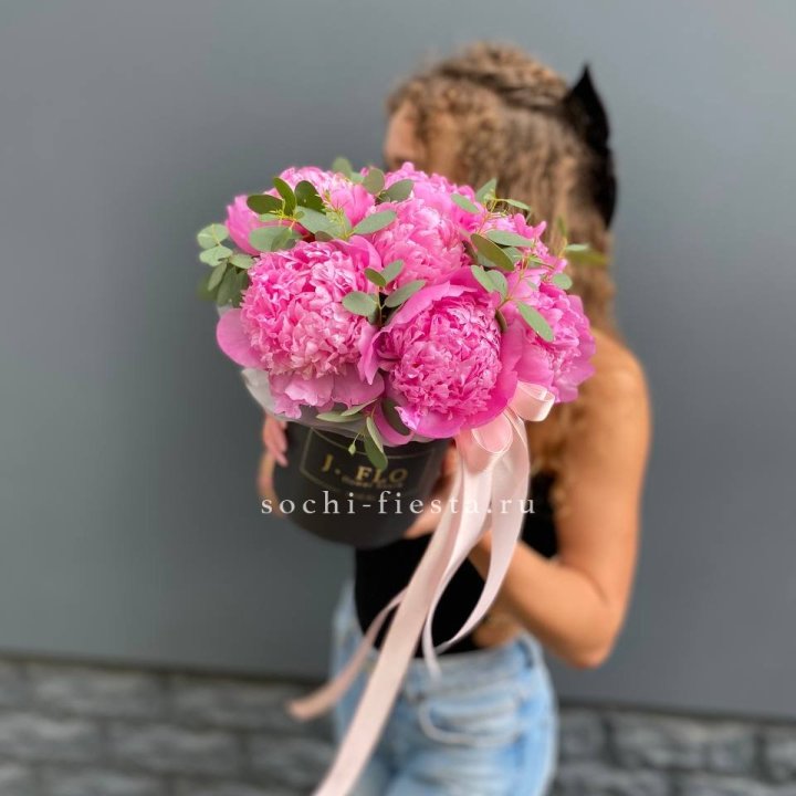 Дизайнерский цилиндр "Фломени" в Смоленске