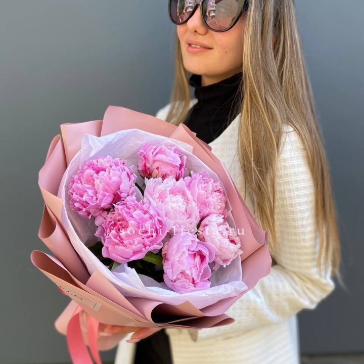 7 пионов в оформлении в Смоленске