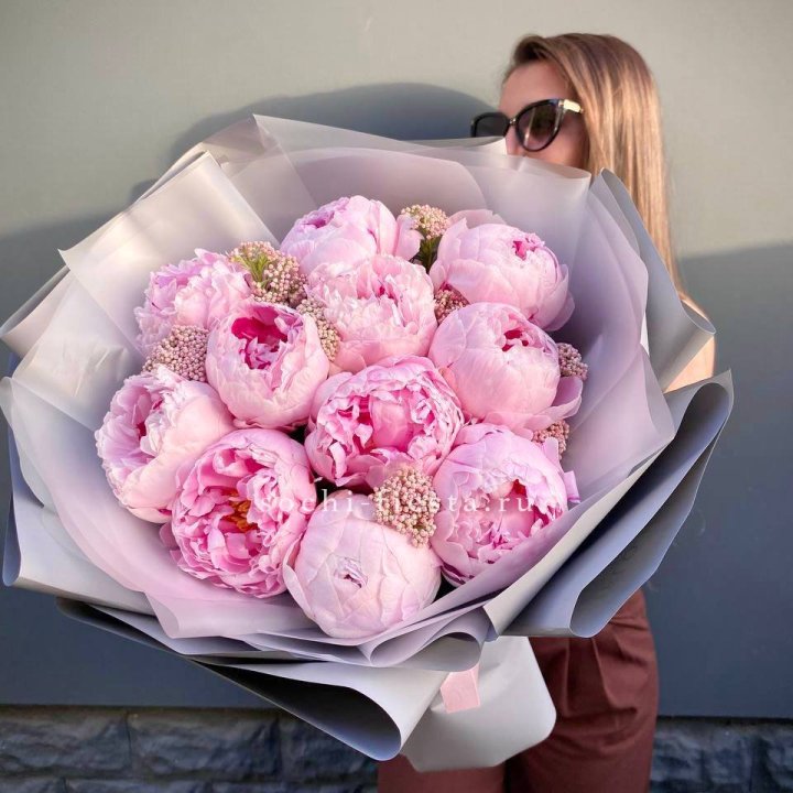 Букет с пионами "Стайл" в Смоленске