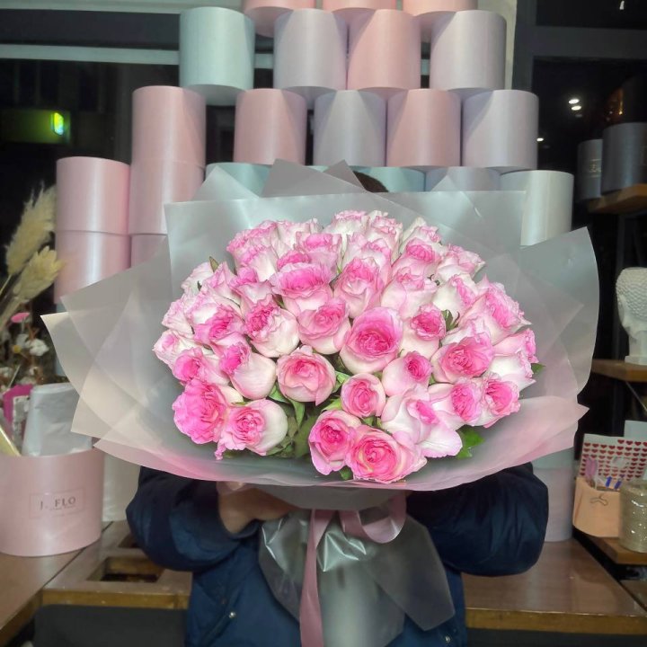  51 розовых роз в Смоленске