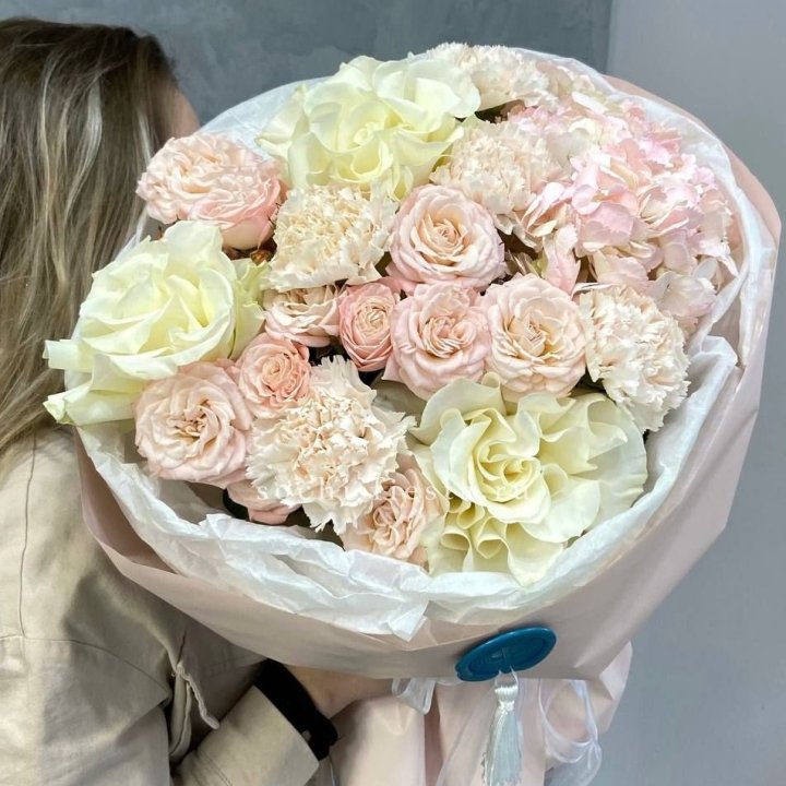 Дизайнерский букет "Джентел" в Смоленске