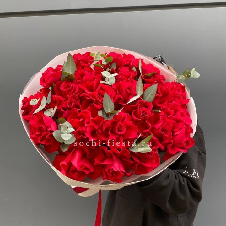 23 Красных французских роз в Смоленске