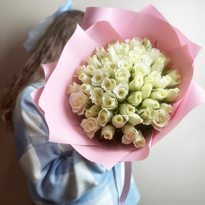 Букет из 51 белой розы (Кения) в Смоленске