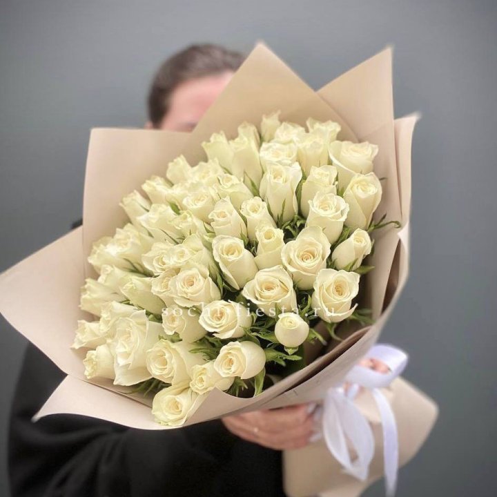 51 белая кенийская роза  в Смоленске